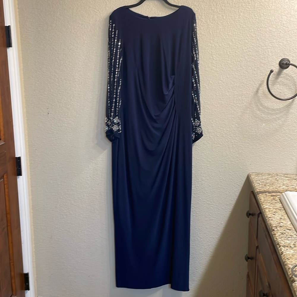Marina Ladies 14W Floor Length Formal